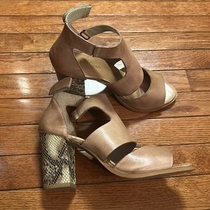 Brand new heeled snakeskin shoe